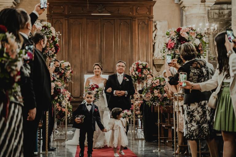 matrimonio fiori rosso